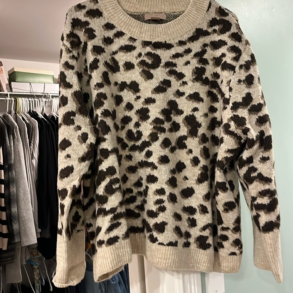 H&M XL leopard print sweater